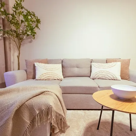 Apartment Comfy Spot Close To Tripla Mall And Dining *