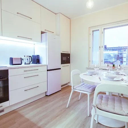 Comfy Spot Close To Tripla Mall And Dining